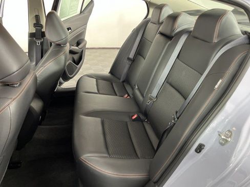Used 2025 Nissan Altima 2.5 SR FWD image 37