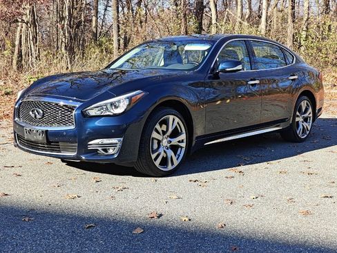 Used 2016 INFINITI Q70 L 3.7 w/ Deluxe Touring Package image 7