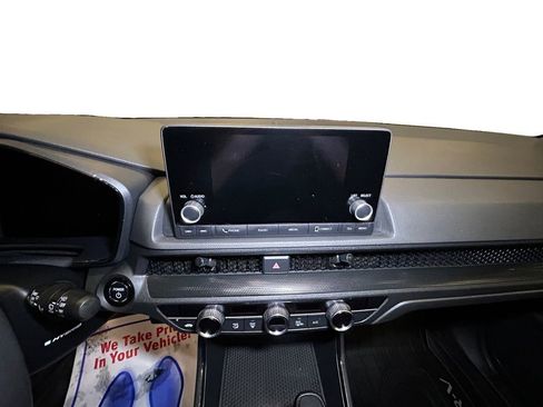 Used 2025 Honda CR-V Sport image 10