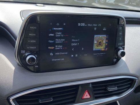 Used 2019 Hyundai Santa Fe FWD image 19