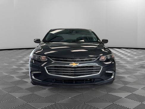 Used 2018 Chevrolet Malibu LT FWD image 3