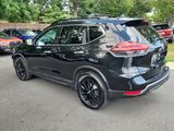 Used 2018 Nissan Rogue SV w/ Premium Package image 5