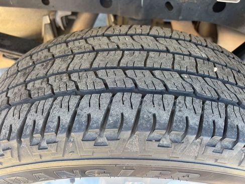 Used 2020 Ford F150 Platinum w/ Equipment Group 701A Luxury image 11