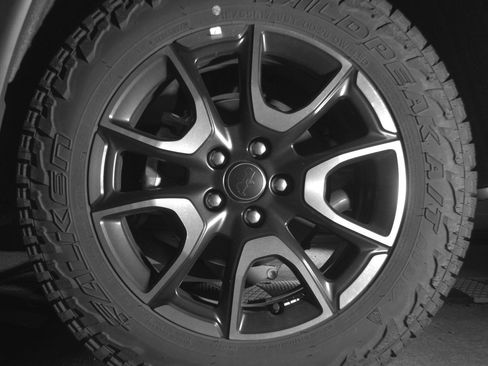 Used 2025 Jeep Compass Trailhawk AWD/4WD image 14