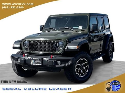 Used 2024 Jeep Wrangler Unlimited Rubicon w/ Technology Group image 1