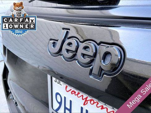 Certified 2023 Jeep Compass Latitude AWD/4WD image 31