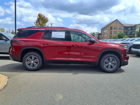 New 2026 Chevrolet Traverse LT w/ Driver Confidence Package image 33