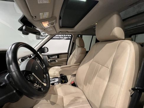 Used 2016 Land Rover LR4 HSE image 19