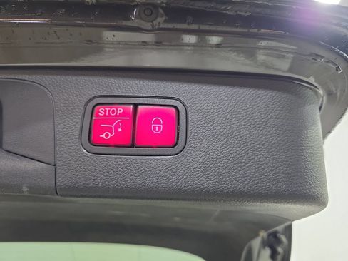 Used 2022 Mercedes-Benz GLC 300 4MATIC image 14