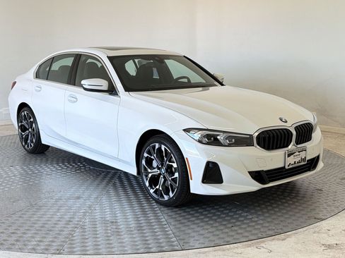 New 2026 BMW 330i xDrive Sedan w/ Convenience Package AWD/4WD image 7