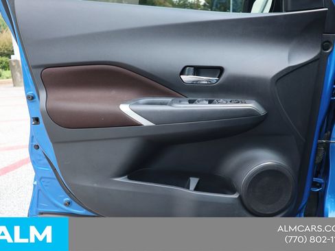 Used 2023 Nissan Kicks SR FWD image 36