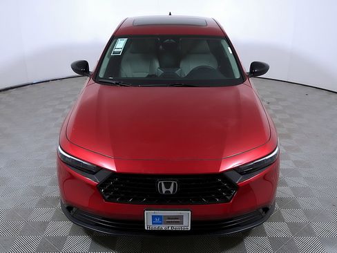 Certified 2025 Honda Accord SE image 4