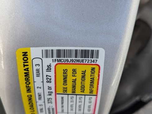 Used 2017 Ford Escape Titanium AWD/4WD image 39
