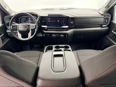 Used 2025 GMC Sierra 3500 SLE w/ SLE Value Package image 17