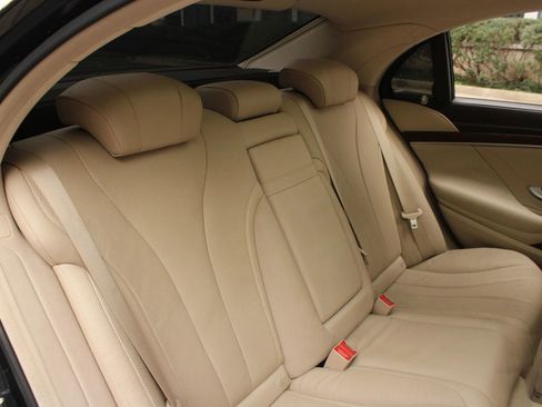 Used 2015 Mercedes-Benz S 550 Sedan image 21