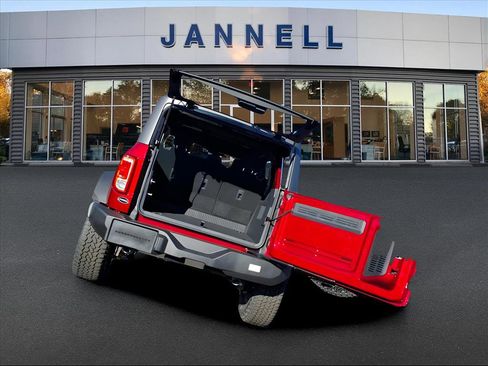 New 2025 Ford Bronco 4-Door w/ Sasquatch Package image 5