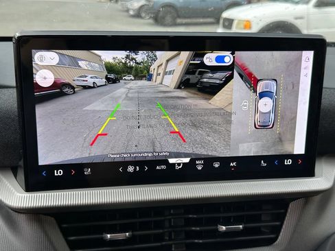 New 2026 Ford Explorer ST-Line w/ ST-Line Street Pack AWD/4WD image 5