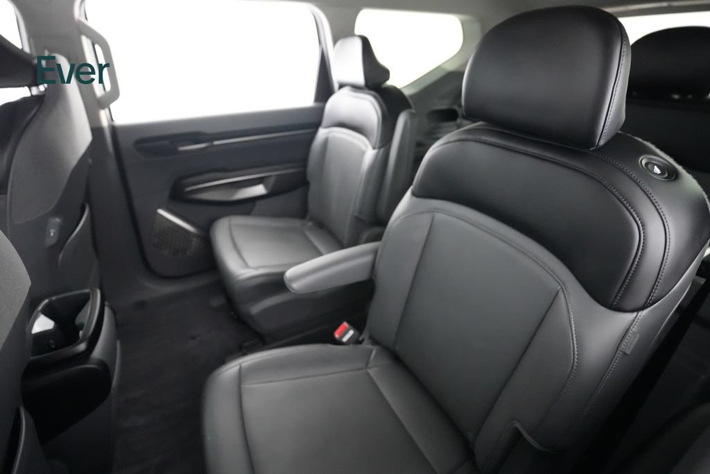 Used 2026 Kia EV9 Light RWD image 24