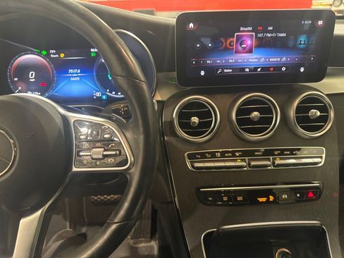 Used 2021 Mercedes-Benz GLC 300 4MATIC image 38