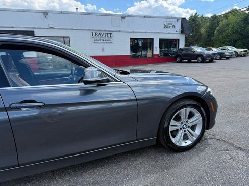 Used 2017 BMW 330i xDrive Sedan AWD/4WD image 15