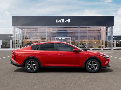 New 2026 Kia K4 FWD image 8