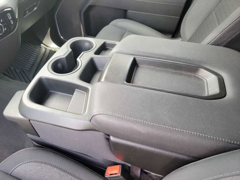 Used 2025 GMC Sierra 1500 Elevation image 16