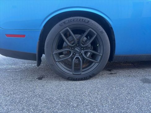 Used 2018 Dodge Challenger SRT Hellcat image 9