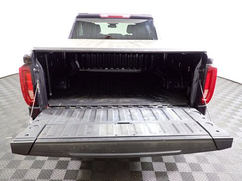Used 2022 GMC Sierra 1500 SLT AWD/4WD image 16