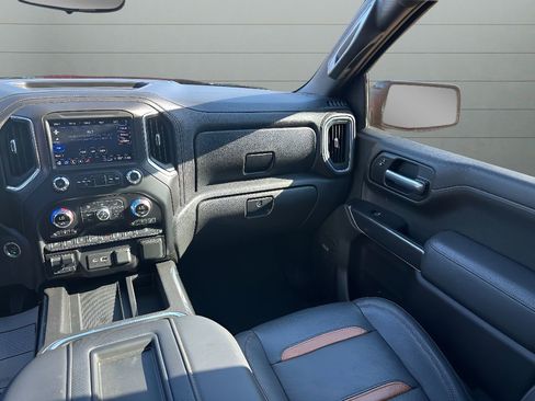 Used 2021 GMC Sierra 1500 AT4 w/ AT4 Value Package AWD/4WD image 16