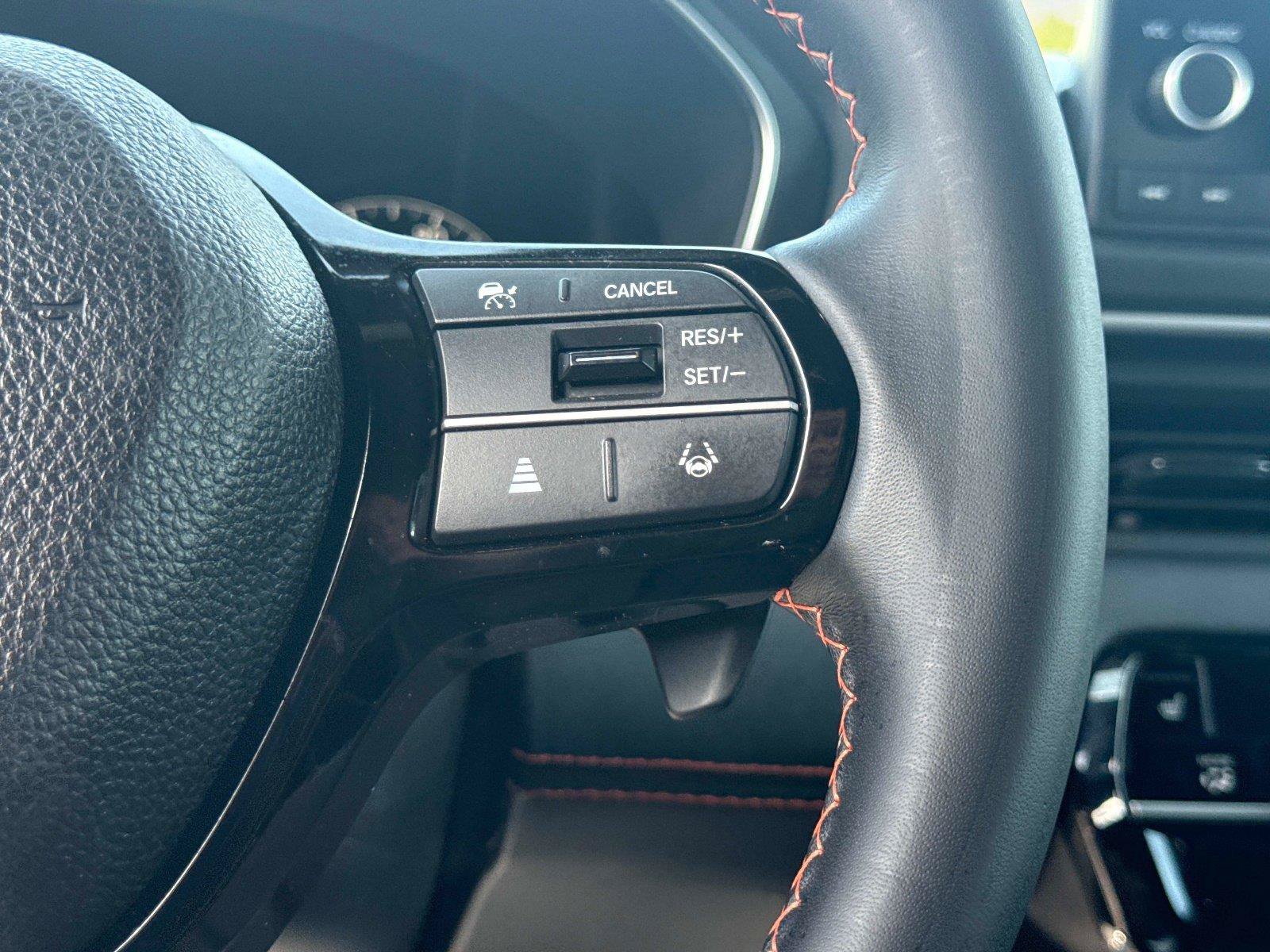 Certified 2025 Honda Pilot Sport image 28