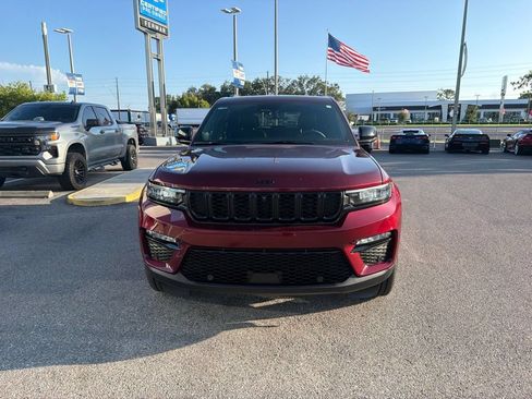 Used 2024 Jeep Grand Cherokee Limited w/ Luxury Tech Group II RWD image 2