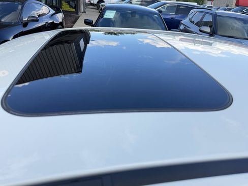 Used 2019 Subaru WRX STI Limited AWD/4WD image 9