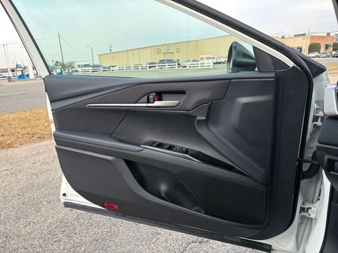 Used 2025 Toyota Camry LE image 20