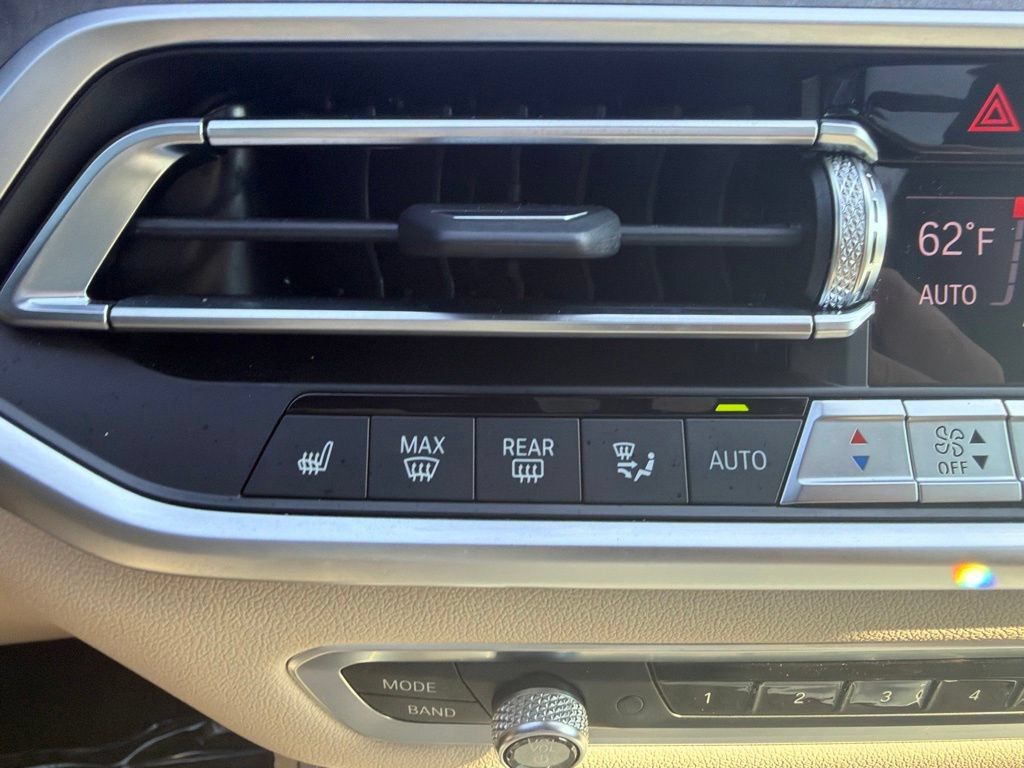 Used 2019 BMW X5 xDrive40i AWD/4WD image 32