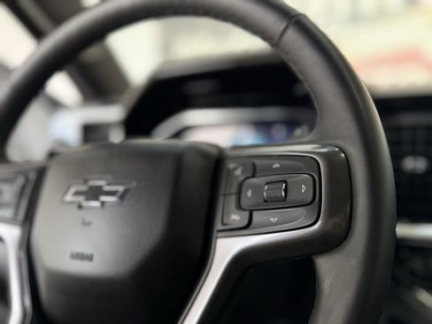 Used 2024 Chevrolet Silverado 1500 ZR2 w/ Technology Package image 34