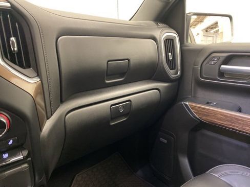 Used 2021 Chevrolet Silverado 1500 High Country w/ Safety Package II image 18