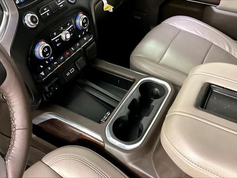 Used 2020 GMC Sierra 3500 SLT AWD/4WD image 15