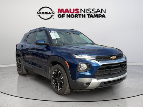 Used 2023 Chevrolet TrailBlazer LT FWD image 1