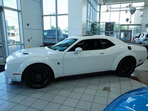Used 2022 Dodge Challenger R/T Scat Pack image 10