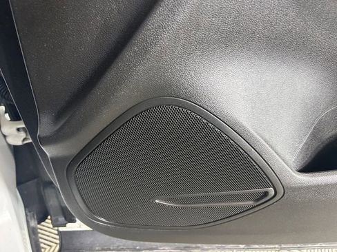 Used 2023 Buick Envision Essence image 30