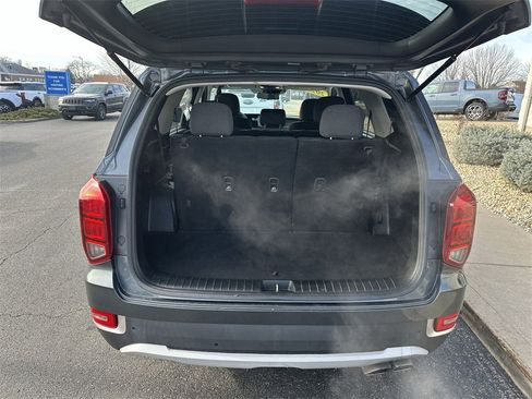 Used 2021 Hyundai Palisade SE image 19