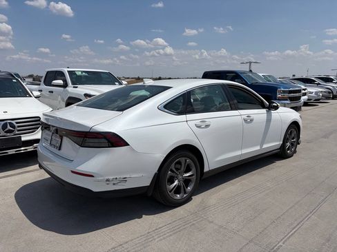 Used 2023 Honda Accord EX image 3