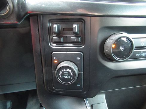 Used 2023 Ford F150 4x4 SuperCab image 24