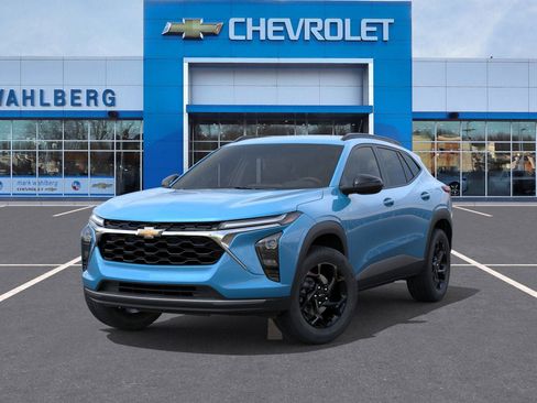 New 2026 Chevrolet Trax LT w/ Driver Confidence Package image 30