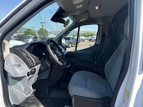 Used 2018 Ford Transit 250 130 Low Roof w/ Exterior Upgrade Package RWD image 15