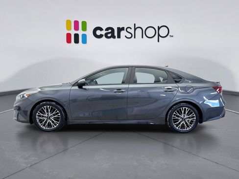 Used 2023 Kia Forte GT-Line w/ GT-Line Premium Package image 2