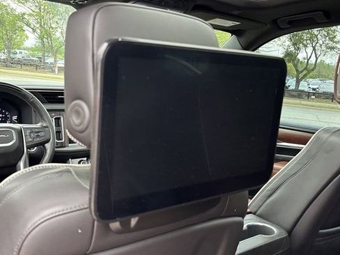 Used 2023 GMC Yukon Denali Ultimate w/ LPO, Floor Liner Package AWD/4WD image 21