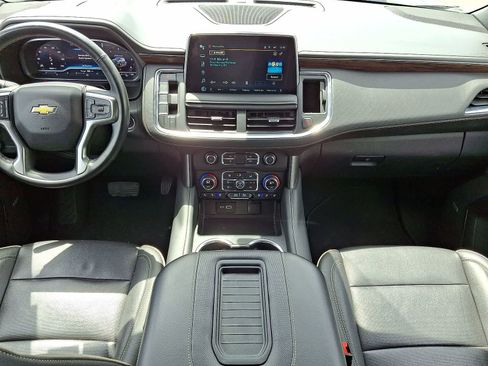 Used 2023 Chevrolet Suburban Premier RWD image 25