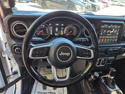 Used 2020 Jeep Gladiator Overland w/ Popular Equipment Package AWD/4WD image 22