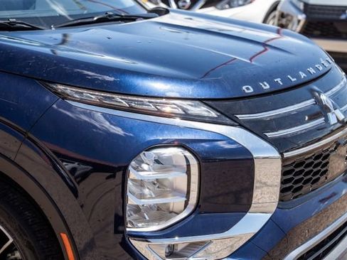 New 2026 Mitsubishi Outlander SE FWD image 12